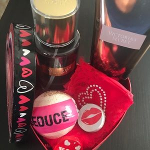 One VS Bundle Left Over!!!